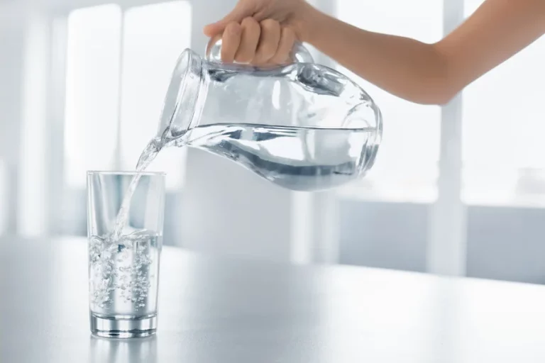 Waarom is een glas water drinken goed